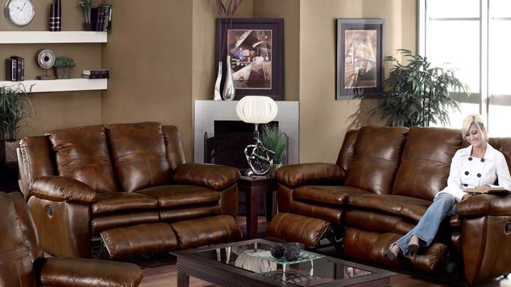 Brown Relaxing Sofa in Guest Room